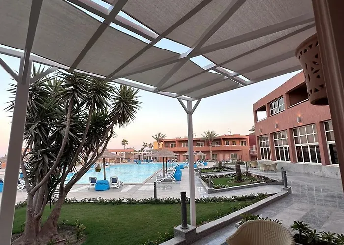 Vai By Romance & Aqua Park Szálloda Ajn-Szuhna