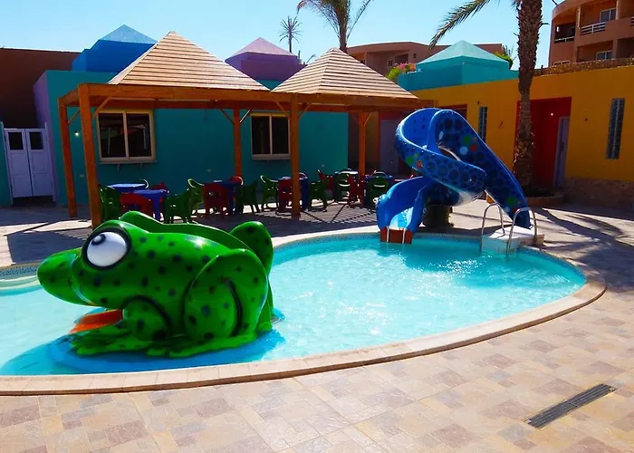 Vai By Romance & Aqua Park